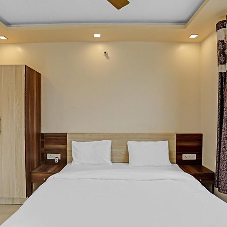 Hotel O Expo View Near Pvr Ansal Plaza Велика Нойда Екстер'єр фото