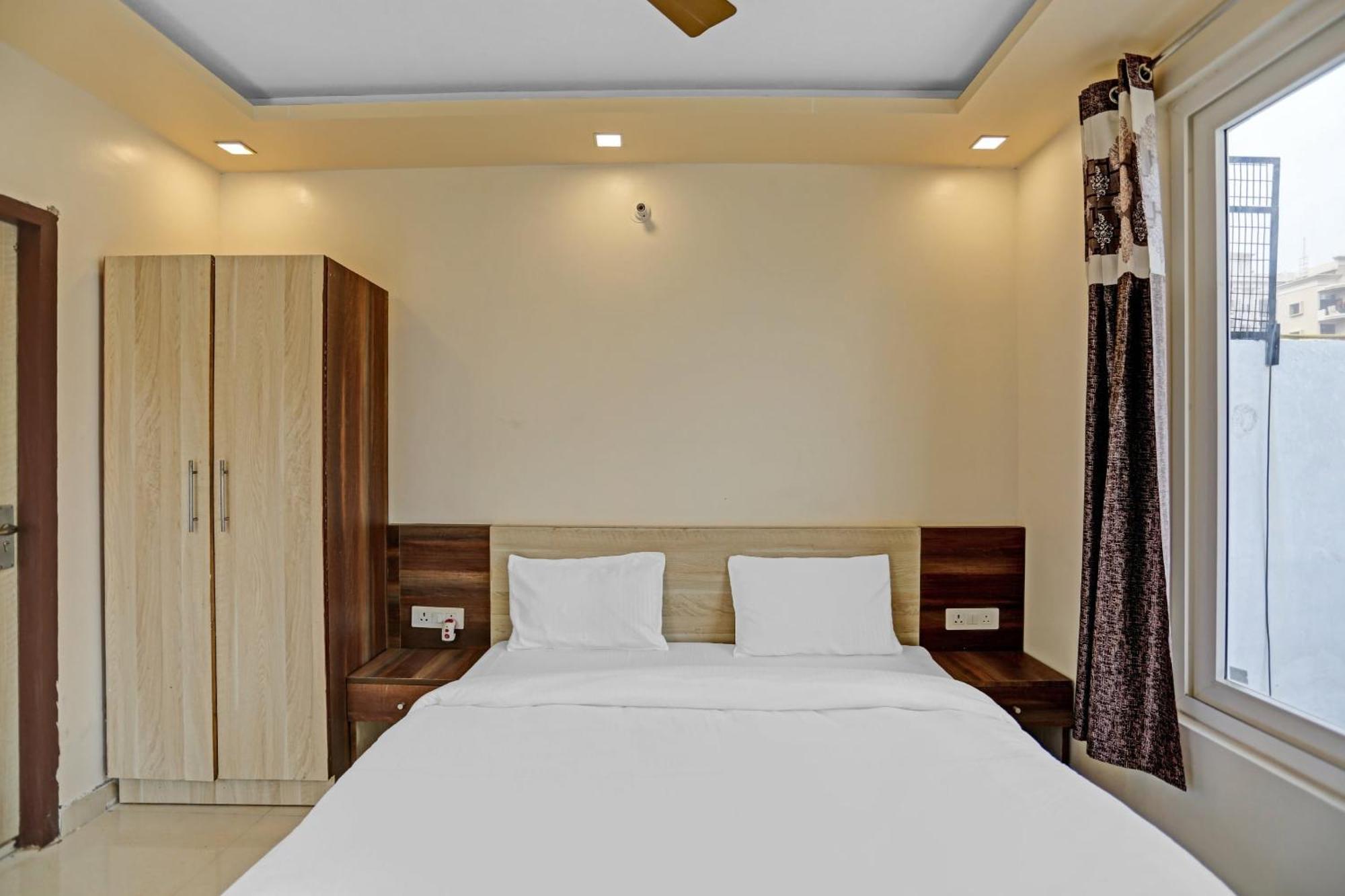 Hotel O Expo View Near Pvr Ansal Plaza Велика Нойда Екстер'єр фото